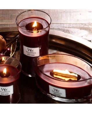 Ароматична свічка з ароматом соковитої черешні Woodwick Mini Black Cherry 85 г