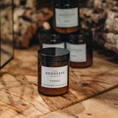 Ароматична свічка з ароматом ванілі Geodesis Vanilla 150 г